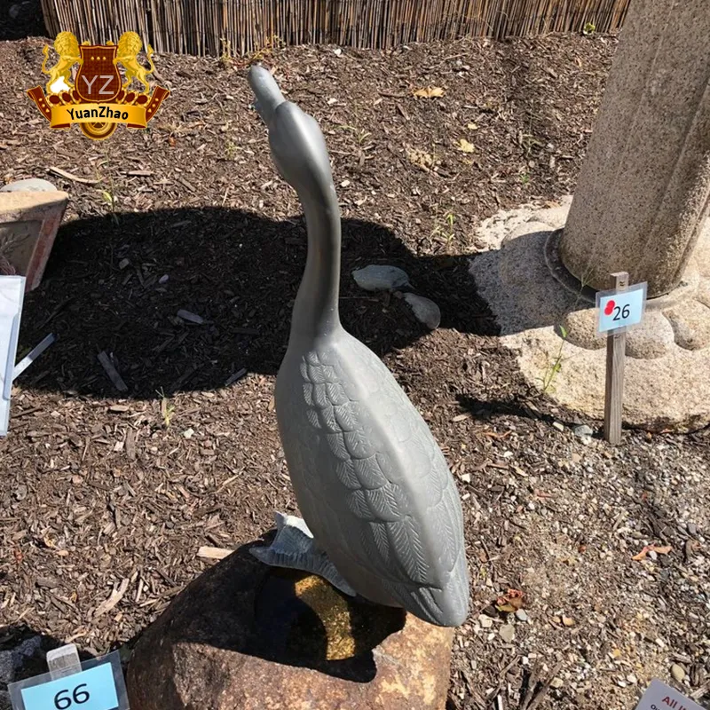 2021 New Design Animal Ornament Outdoor Street Bronze Goose Sculpture