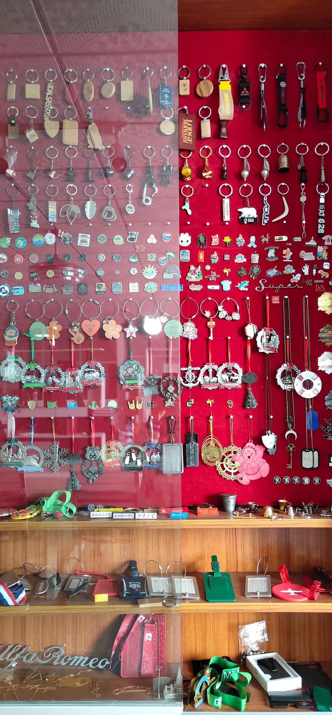 3D Wooden Coffin Shape Funeral Memorial Souvenir Casket Keychain