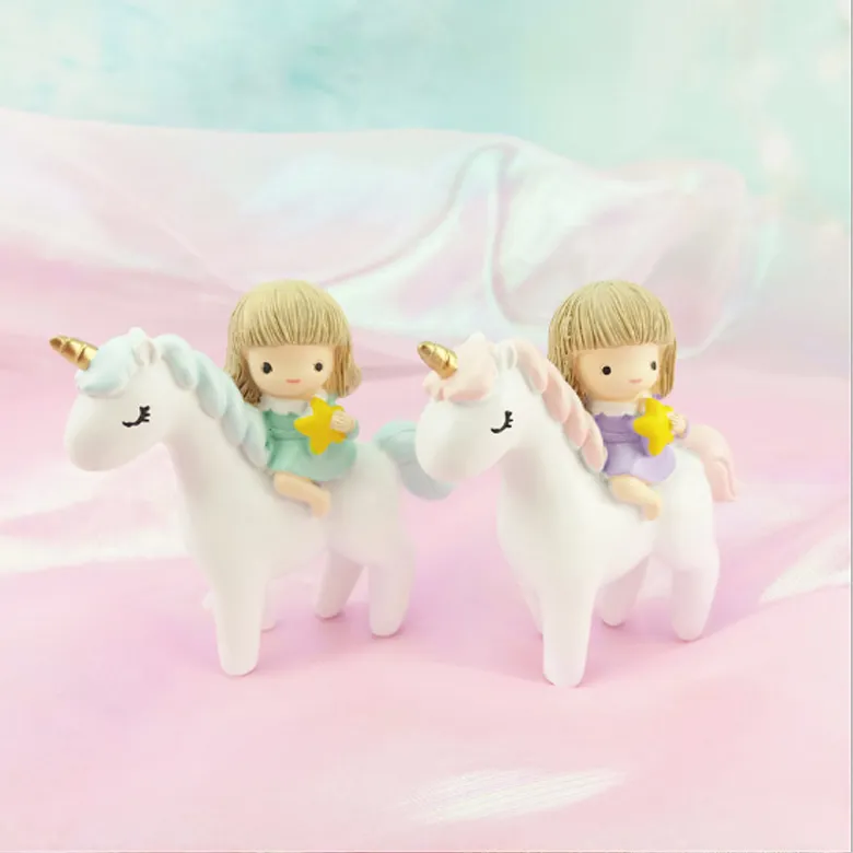 China OEM Newborn Gift Happy Birthday Resin Mini Unicorn Cake Topper
