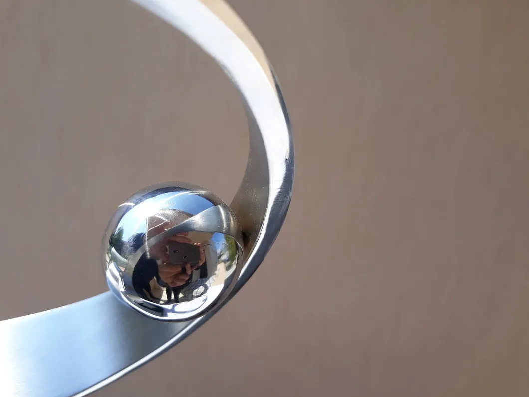 Customized Modern Abstract Ball Shape Sculpture with Sphere and Track