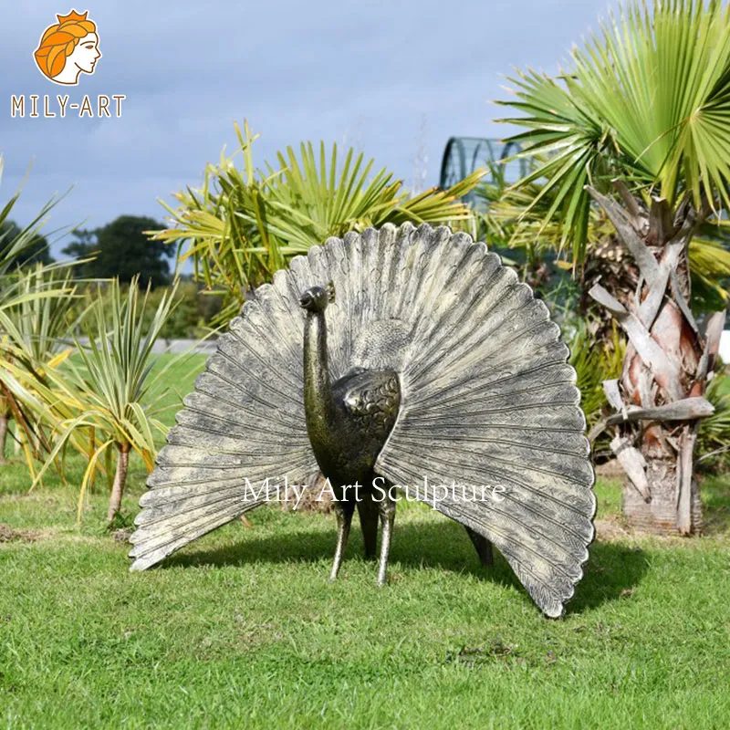 High Quality Life Size Garden Bronze Peacock Sculpture