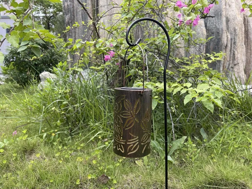 Metal Lantern Decoration with LED Solar Light Garden Solar Lights