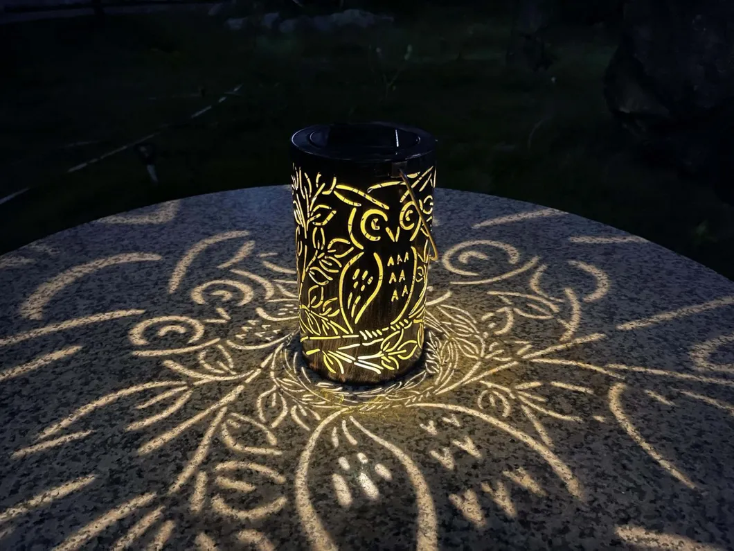 Metal Lantern Decoration with LED Solar Light Garden Solar Lights