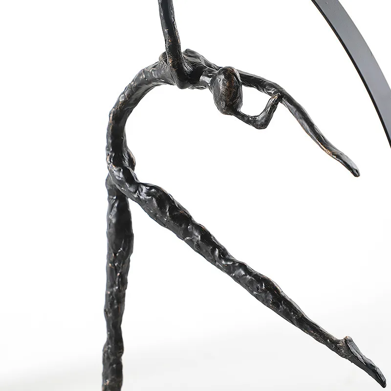 Modern Light Luxury Home Model Room Porch Metal Figure Sculpture Hotel Lobby Exhibition Hall TV Cabinet Desktop Decoration