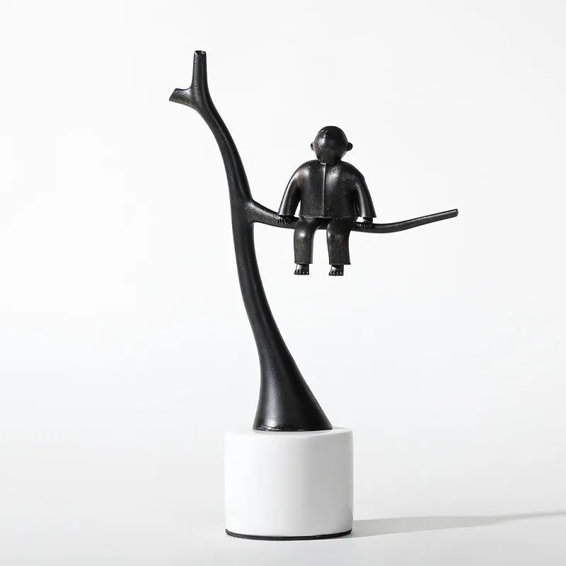 Modern Light Luxury Home Model Room Porch Metal Figure Sculpture Hotel Lobby Exhibition Hall TV Cabinet Desktop Decoration