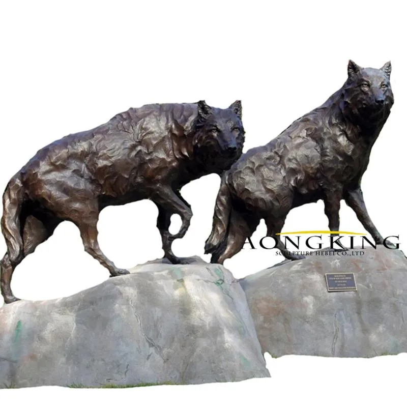 Mountain Ancient Bronze Wolf Dog Animal Bronze Statue