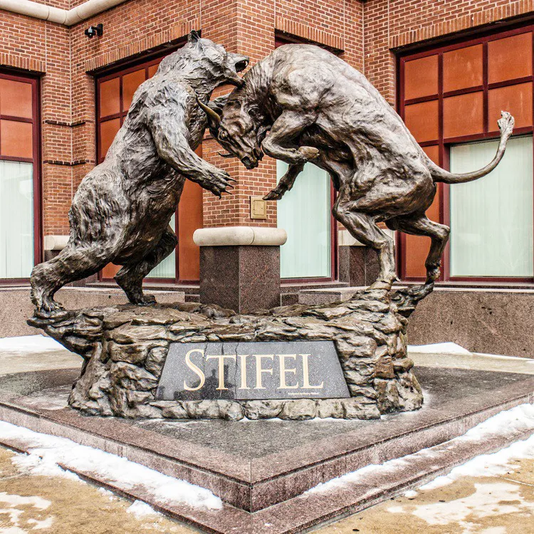 Outdoor Animal Fighting Bronze Statue of Bull and Bear for Animal Ornament