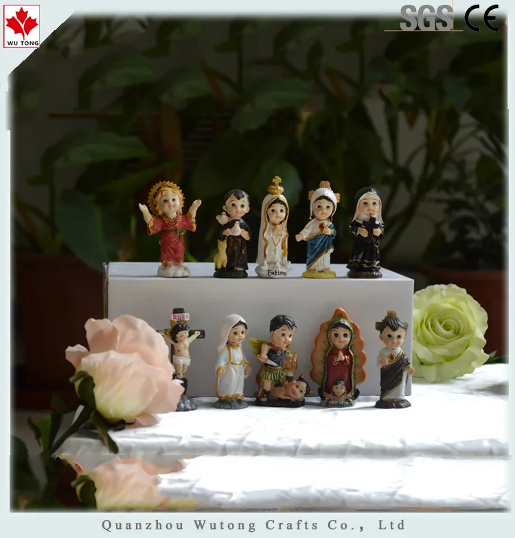 Resin Cartoon Design Manger Figurine Christmas Indoor Decoration