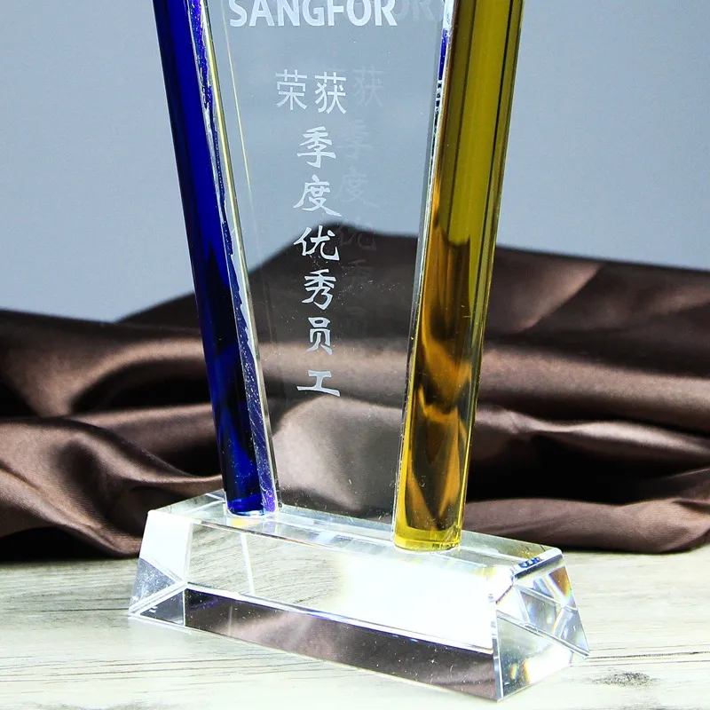 Wholesale High-Quality Blue Yellow Crystal Trophy Glass Awards for Business Gifts